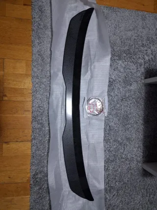 Alerón negro para coche