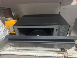 Microondas LG Negro de 39 litros segunda mano