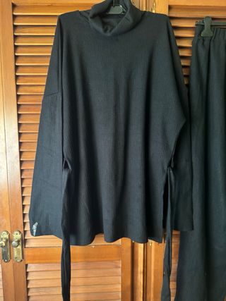 Conjunto negro de punto