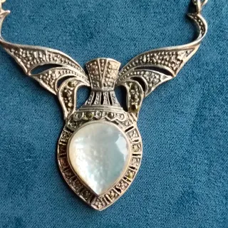 Collar plata de ley envejecida nacar