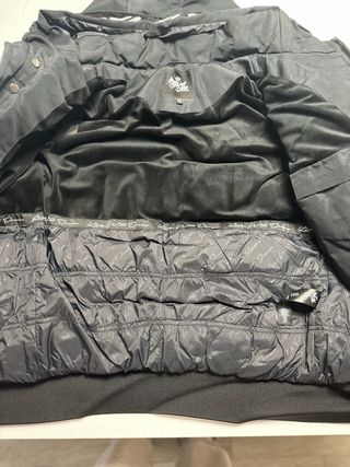 Cazadora acolchada KWD hombre negra