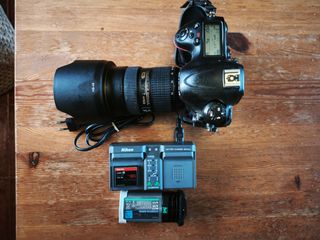 Nikon D4S + Objetivo Nikkor 24-70mm f/2.8