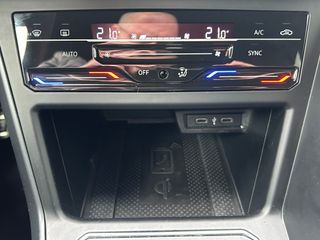 Volkswagen Polo R-LINE 1.0 TSI DSG7