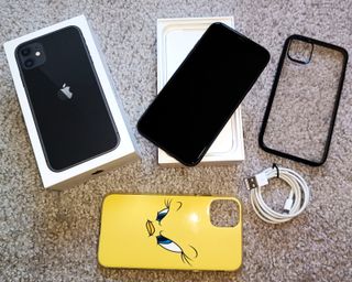 iPhone 11 64GB Nero + 2 Cover