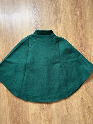 Capa verde con botones