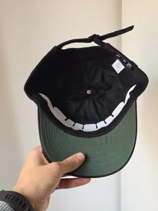 Gorra Nike Total 90 Negra y Amarilla