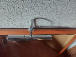 Espejo de madera con luz y mueble