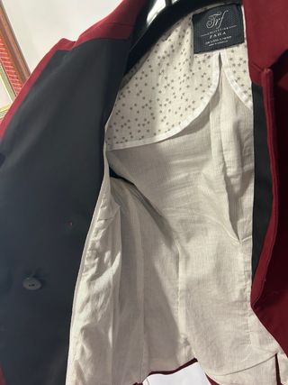 Americana Zara Roja y Negra