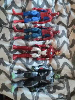 Muñecos Marvel