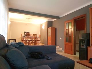 Piso con terraza en alquiler (no amueblado)