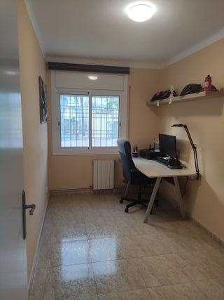 Piso con terraza en alquiler (no amueblado)