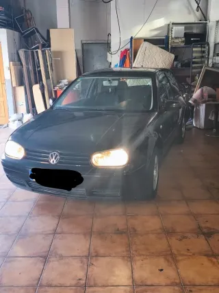 Volkswagen Golf 2000