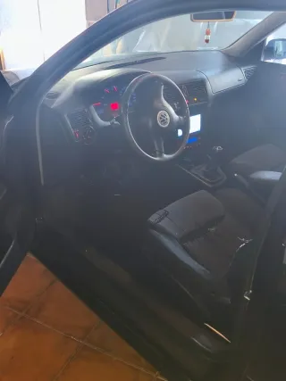 Volkswagen Golf 2000