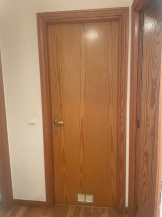 5 Puertas interior de madera con cristal