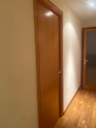 5 Puertas interior de madera con cristal