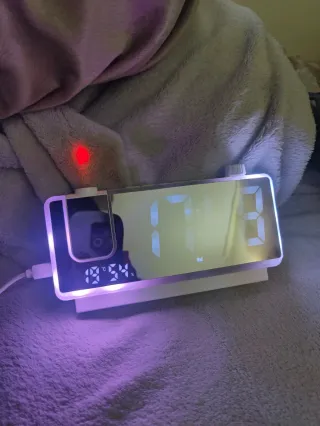 Reloj Digital LED Proyector No sé cuál es la marca