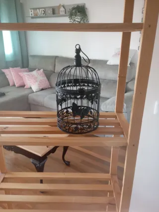 Estantería de madera