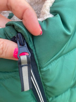 Chaleco acolchado verde Talla 11-12 años