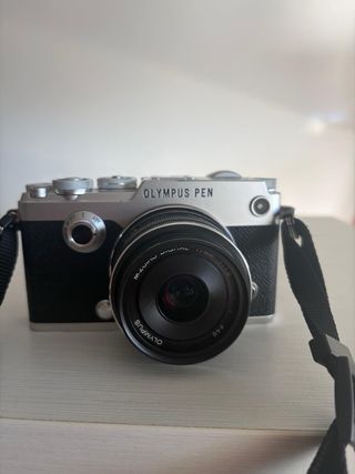 Cámara Olympus PEN-F + Objetivo 17mm