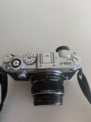 Cámara Olympus PEN-F + Objetivo 17mm