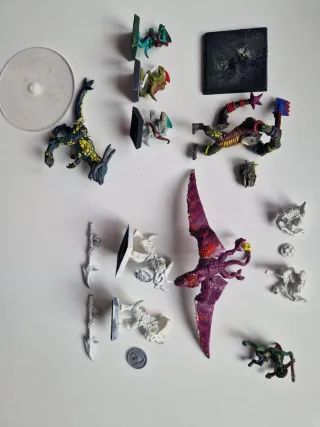 Lote Warhammer 98 figuras miniaturas