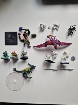 Lote Warhammer 98 figuras miniaturas