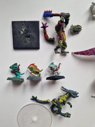 Lote Warhammer 98 figuras miniaturas