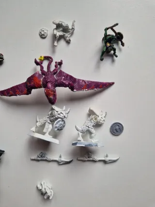 Lote Warhammer 98 figuras miniaturas