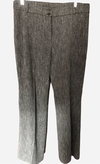 Traje pantalón gris de mujer