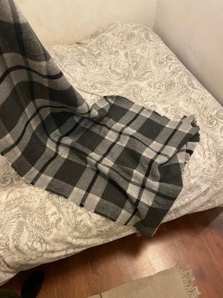 Bufanda Zara XL cuadros gris y negro