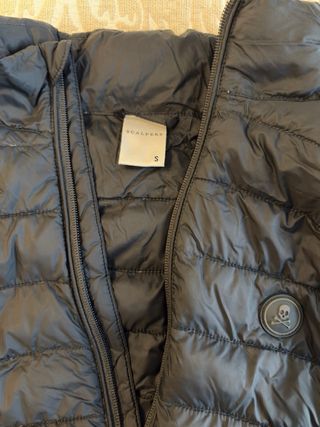 Plumífero sin capucha Scalpers gris oscuro XS