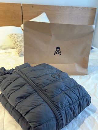 Plumífero sin capucha Scalpers gris oscuro XS