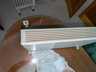 Convector Calefactor Blanco y Gris