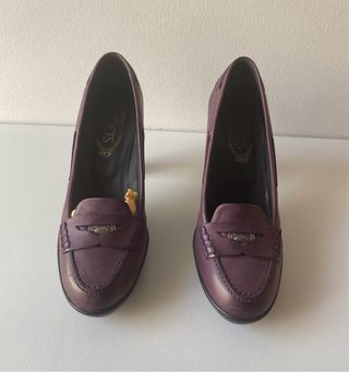 Sapatos de salto Tod's roxos