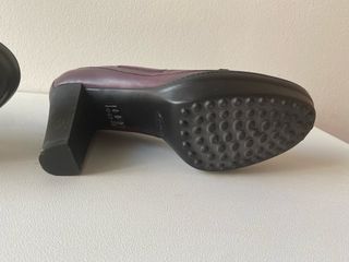 Sapatos de salto Tod's roxos