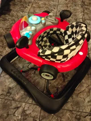 Andador bebé cochecito con centro de actividades.