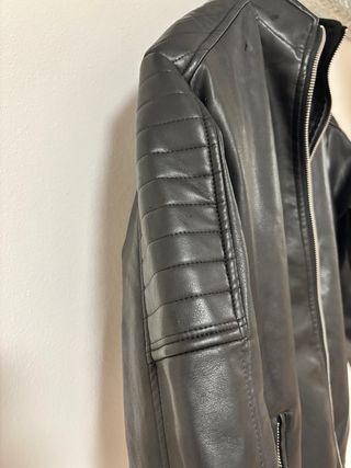 Giacca similpelle nera 14 anni