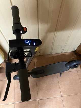 Patinete Eléctrico Xiaomi Mi Essential