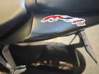 Honda CB125R 2021 Roja y Negra