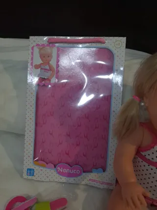 Muñeca Nenuca  de siempre con accesorios,