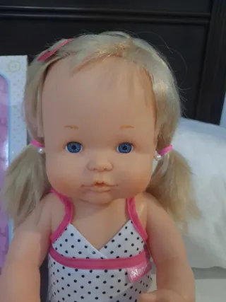 Muñeca Nenuca  de siempre con accesorios,