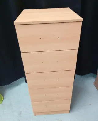 Cómoda de 5 cajones de madera