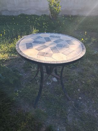 Mesa y 4 Sillas Hierro Macizo