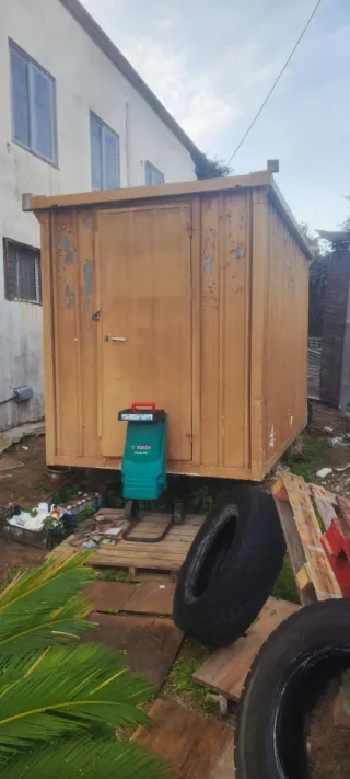 Contenedor metálico