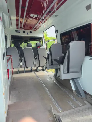 Mercedes-Benz Sprinter 2014 L2H2 .