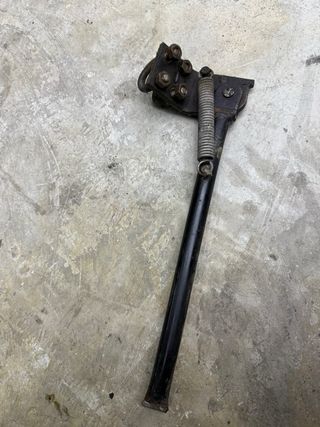 Caballete moto negro