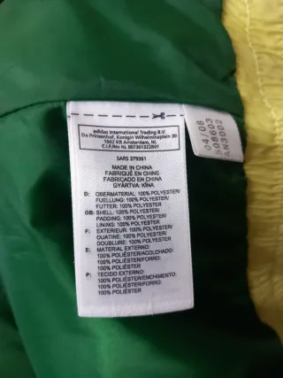 Plumifero Adidas vintage.Talla 164 Verde y Amarill