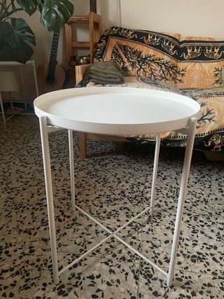 Pareja de Mesas auxiliares redondas IKEA blancas