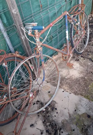 Bicicletas antiguas para restaurar