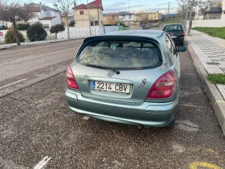 Nissan Almera 2002